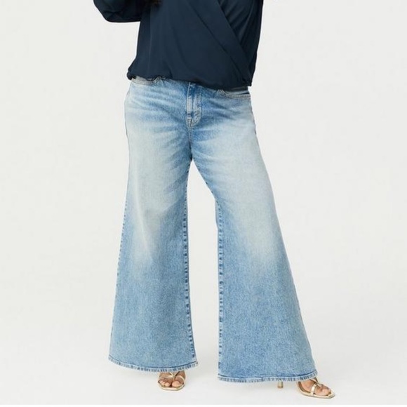 Torrid High Rise Denim - Picture 3 of 3